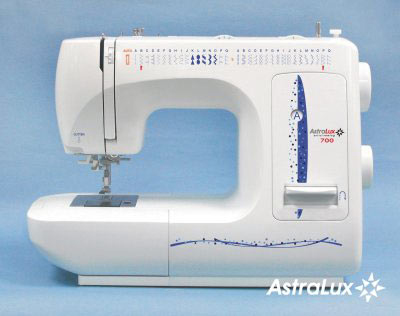 Швейная машина AstraLux 700 со встроенным оверлочным устройством (СUTTER)  